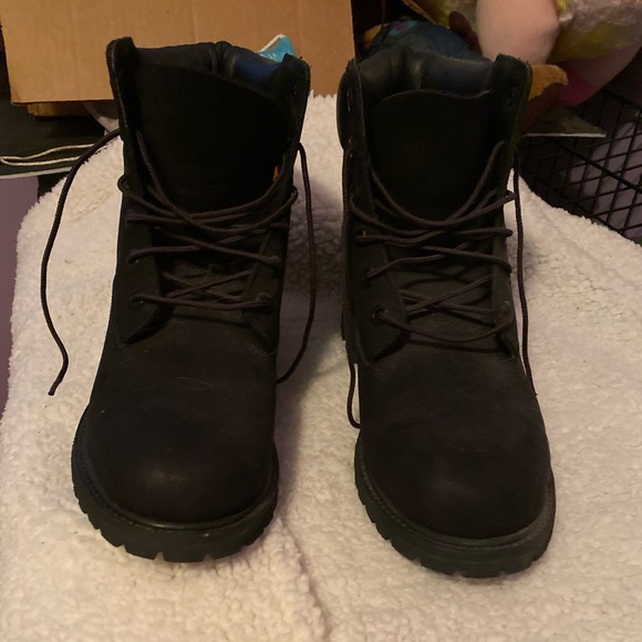 Timberlands - Picture 2 of 3